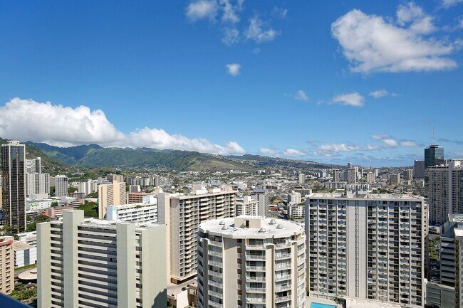 Building Photo - Azure 2507 - Urban Living in the Heart of Honolulu