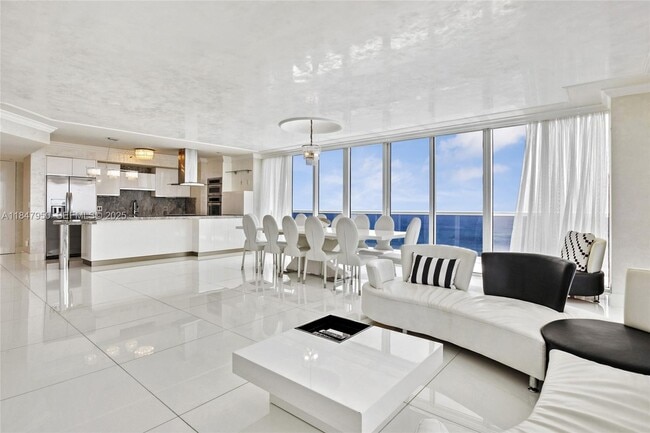 Building Photo - 1830 S Ocean Dr