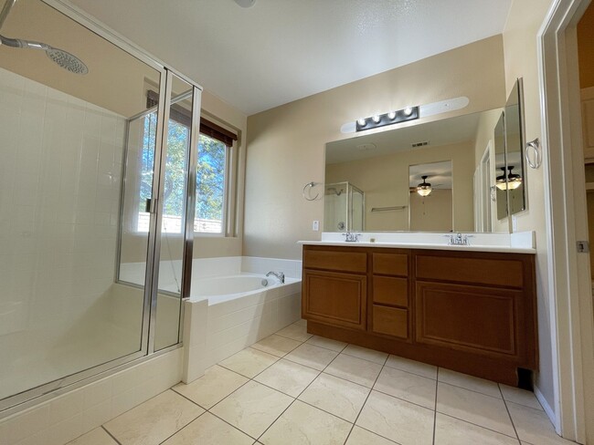 Building Photo - Nice Single-Story 4-Bedroom Home Available in Beaumont!