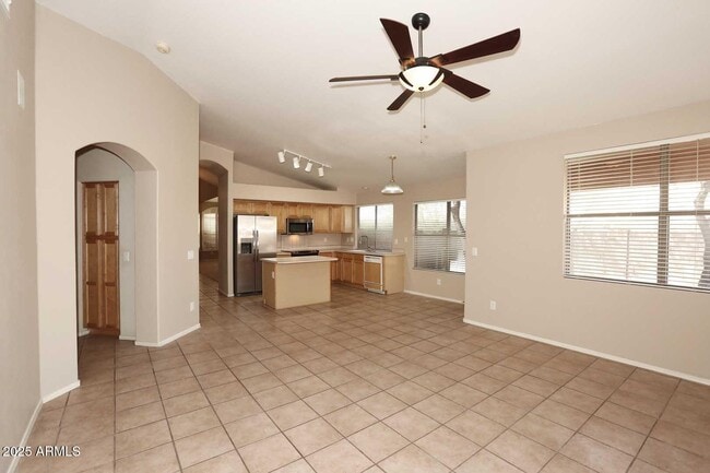 Building Photo - 4604 E Sands Dr