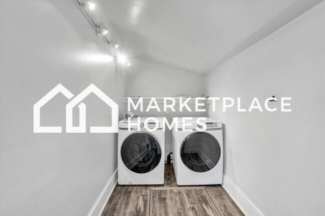 Building Photo - 115 Garden Ln