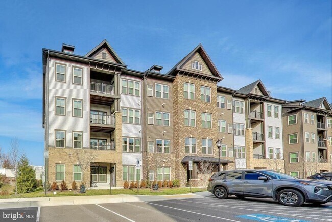 Building Photo - 10020 Ruffian Wy