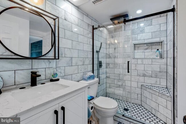 Building Photo - 1408 21st St NW