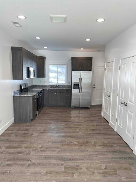 Building Photo - 525 Wooten Way