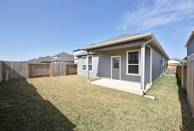 Building Photo - 26386 Cedar Sedge Dr