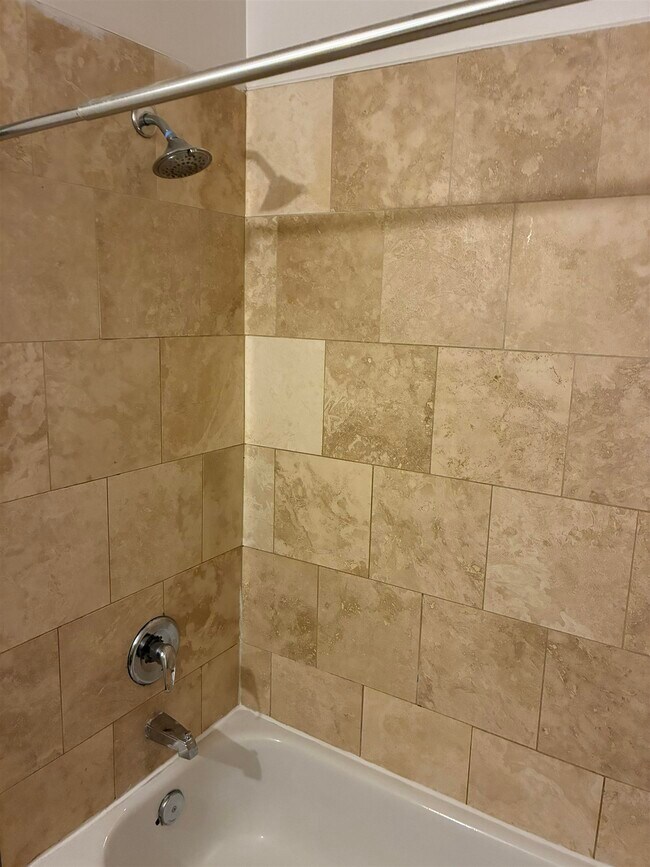 Building Photo - 294 Randolph Ave