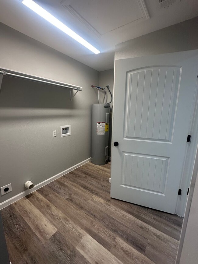 Building Photo - 3 Bed 2 Bath - New Construction - Now Available