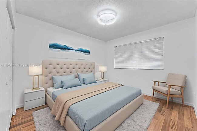 Building Photo - 2464 Centergate Dr