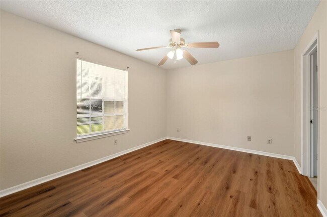 Building Photo - 1039 S Hiawassee Rd