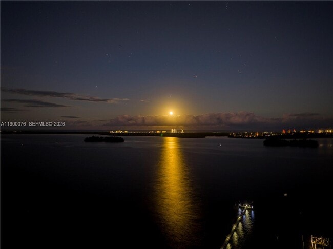 Building Photo - 474 Peninsula Dr