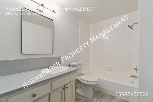Building Photo - 5806 W Pacific Park Dr