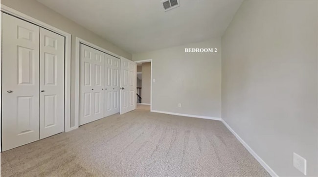 Building Photo - 36 Fairway Ln