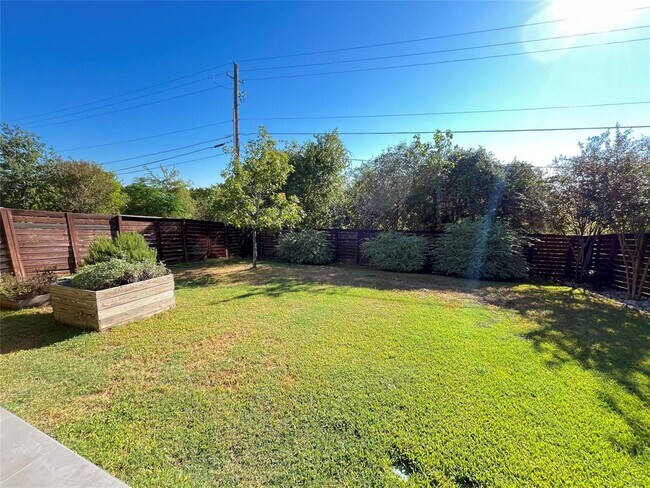 Building Photo - 6405 Keegans Dr