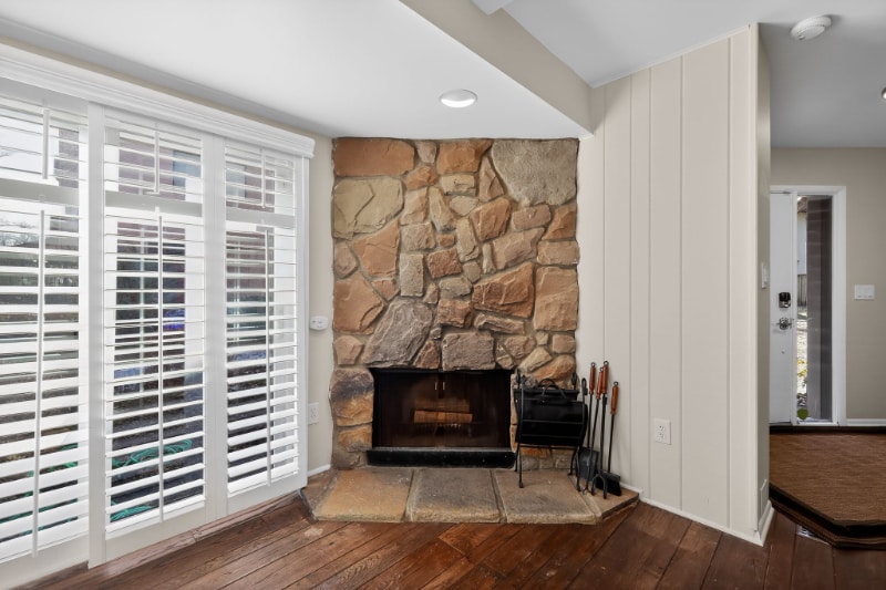 Building Photo - 5619 Vantage Point Rd