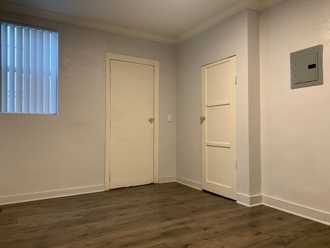 Building Photo - Great Experiences Are Just Around Rolland Curtis!