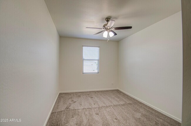 Building Photo - 36217 N Urika Dr