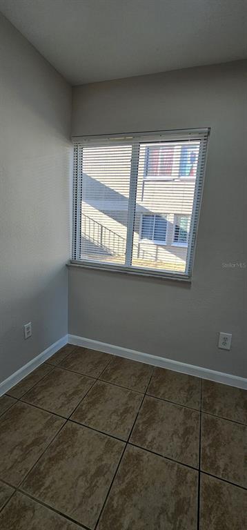 Building Photo - 800 N Fiske Blvd