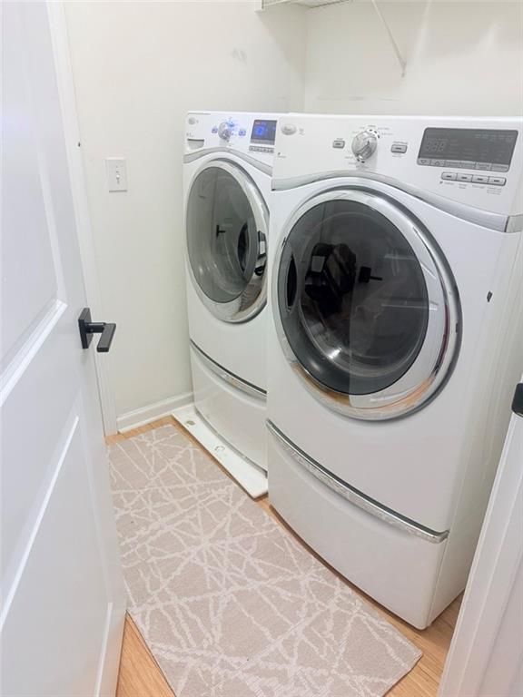 Building Photo - 2015 Barrett Lakes Blvd