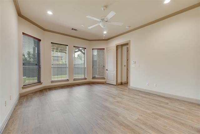 Building Photo - 2137 Langdon Dr