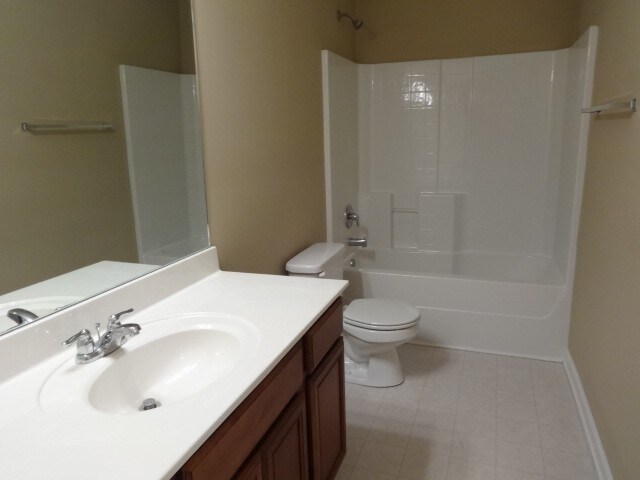 Building Photo - 4324 Pender Ct