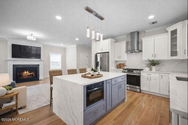 Building Photo - 133 Grant Ave