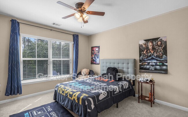 Building Photo - 113 Greystone Dr