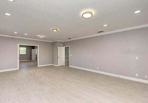 Building Photo - 1648 Bayshore Dr