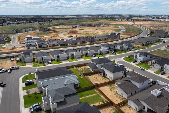 Building Photo - 9910 Caddo Lp