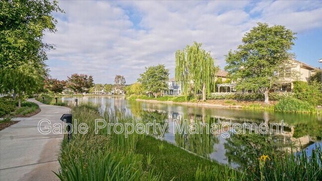 Building Photo - 26951 Cape Cod Dr