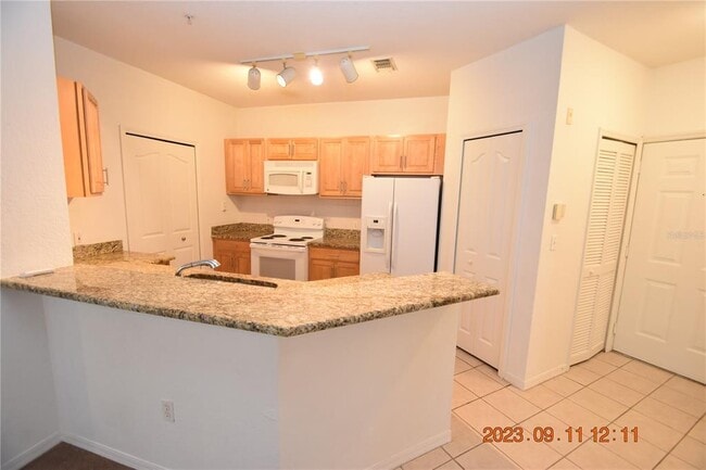 Building Photo - 5511 Legacy Crescent Pl
