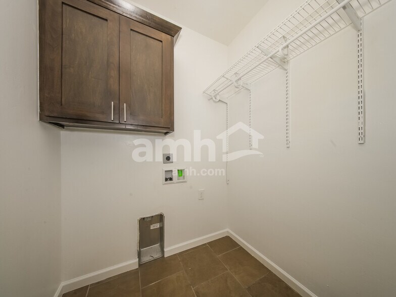 Building Photo - 11321 NW 102nd St