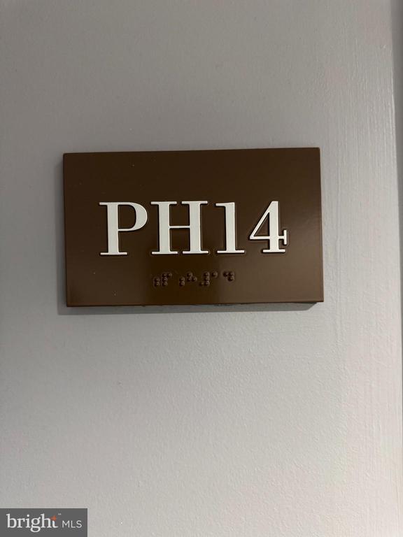 Building Photo - 157 Fleet St