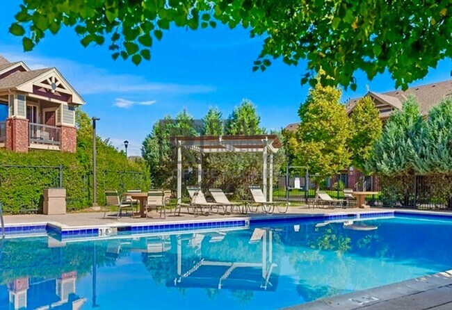 Building Photo - 2133 Krisron Rd