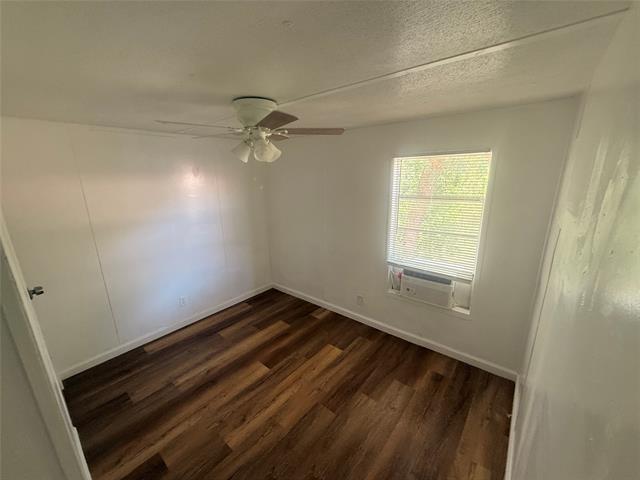 Building Photo - 541 Simmons Dr