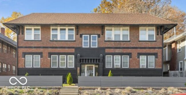 Primary Photo - 3818 Central Ave