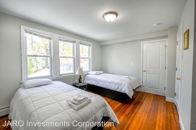 Building Photo - 4 br, 2 bath House - 41 Adams Street