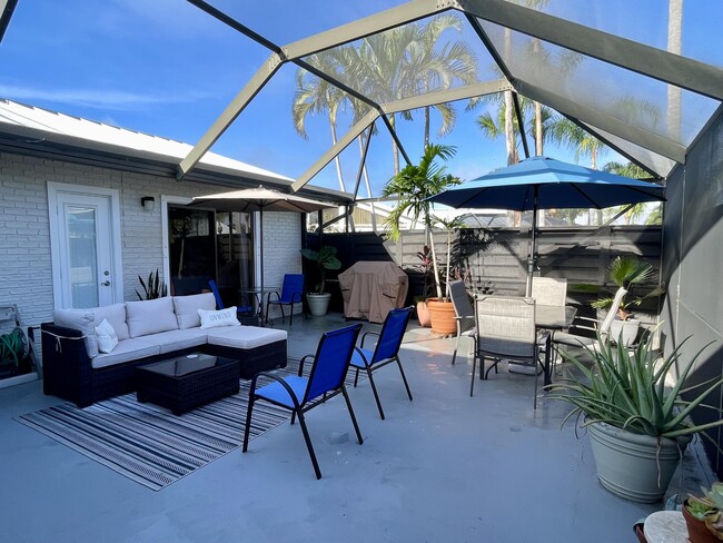 Building Photo - 1801 S US Hwy 1