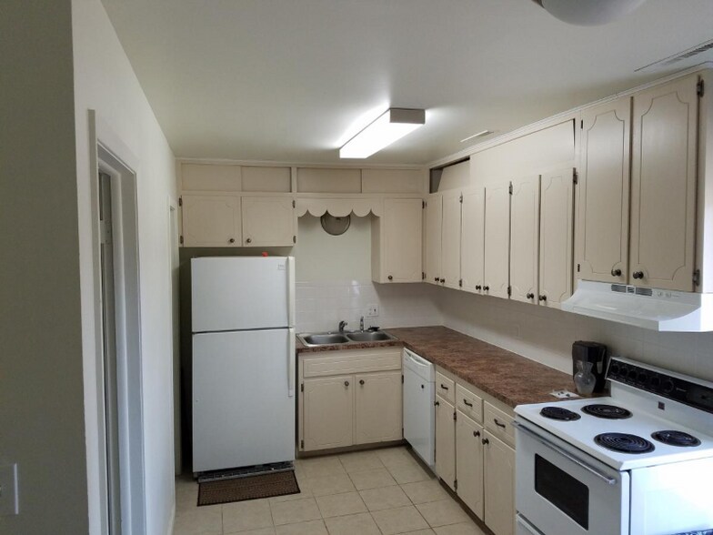 Building Photo - 1907 Messenger Cir