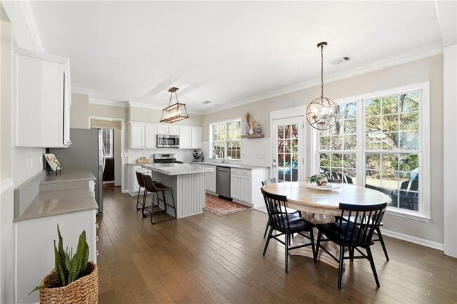 Building Photo - 943 Bendleton Dr