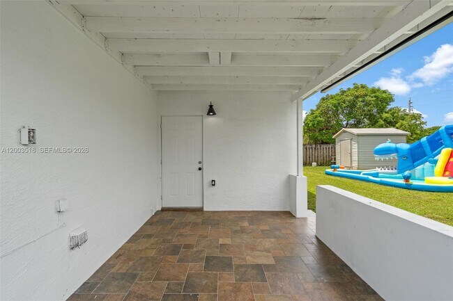 Building Photo - 2485 NW 84th Way