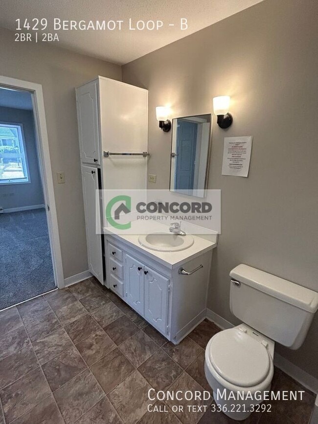 Building Photo - 1429 Bergamot Loop