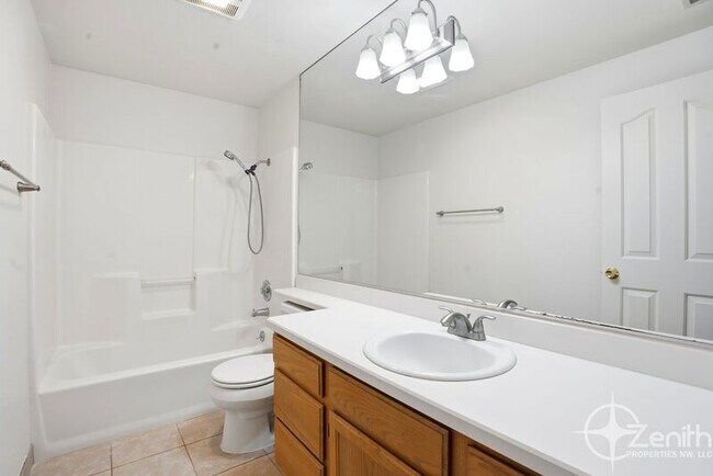 Building Photo - 16101 SE 18th St