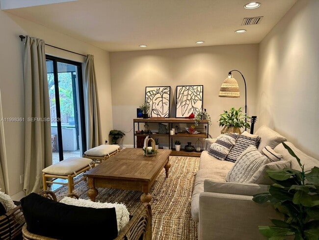 Building Photo - 2089 Augusta