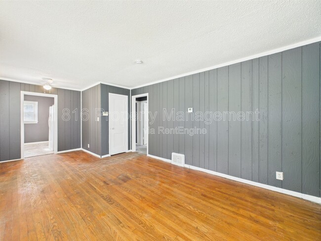 Building Photo - 3354 Jackson Ave