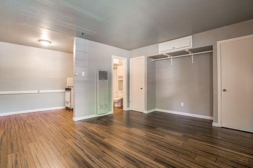 Building Photo - 5816 Grassmere Ln