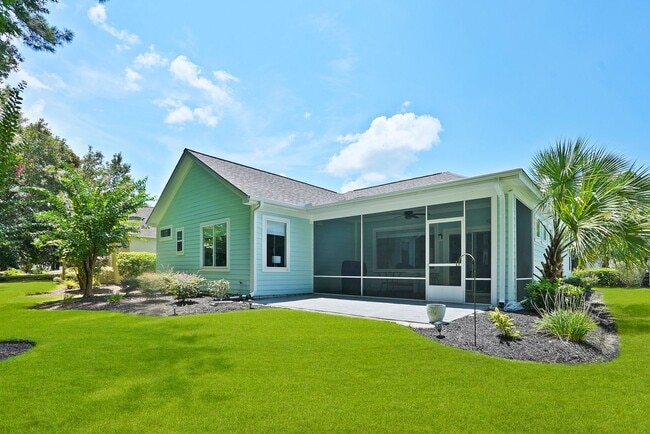 Building Photo - 211 Hampton Cir