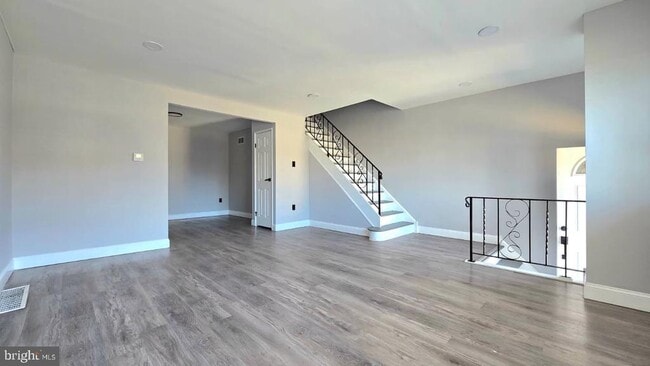 Building Photo - 4214 Carteret Dr