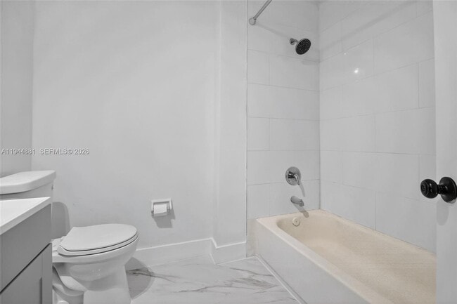 Building Photo - 5731 NE 18th Ave