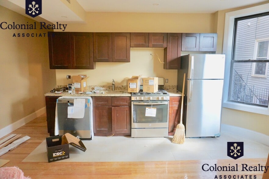 Building Photo - 17 Highgate St