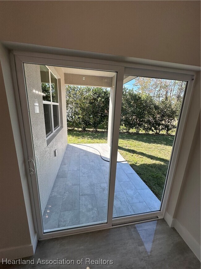 Building Photo - 619 Aston Martin Dr